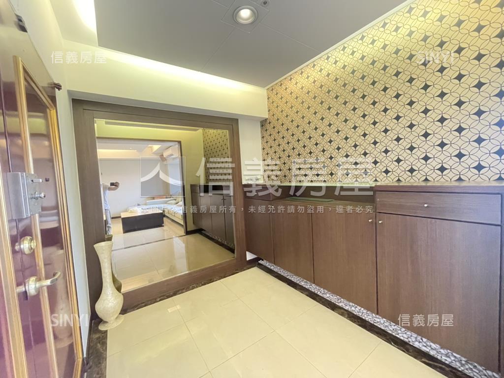 羅馬裝潢景觀大戶房屋室內格局與周邊環境