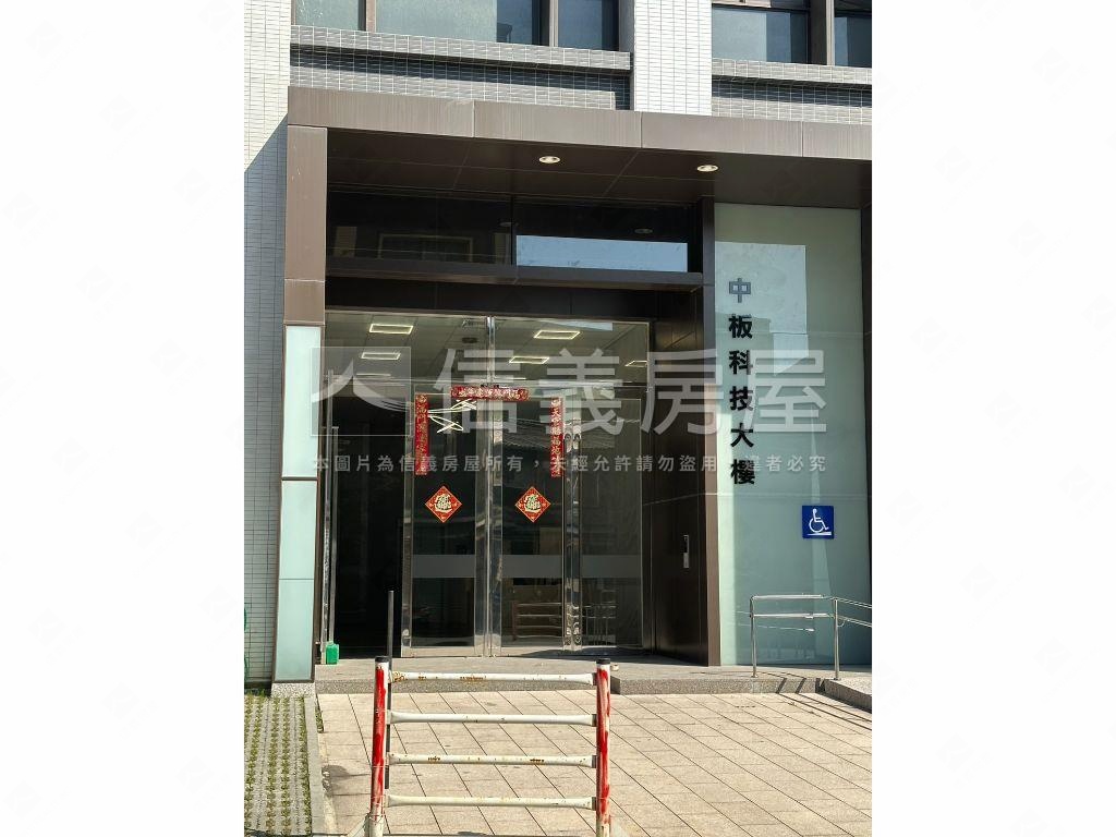 推薦★中原站全新廠辦Ｄ７房屋室內格局與周邊環境