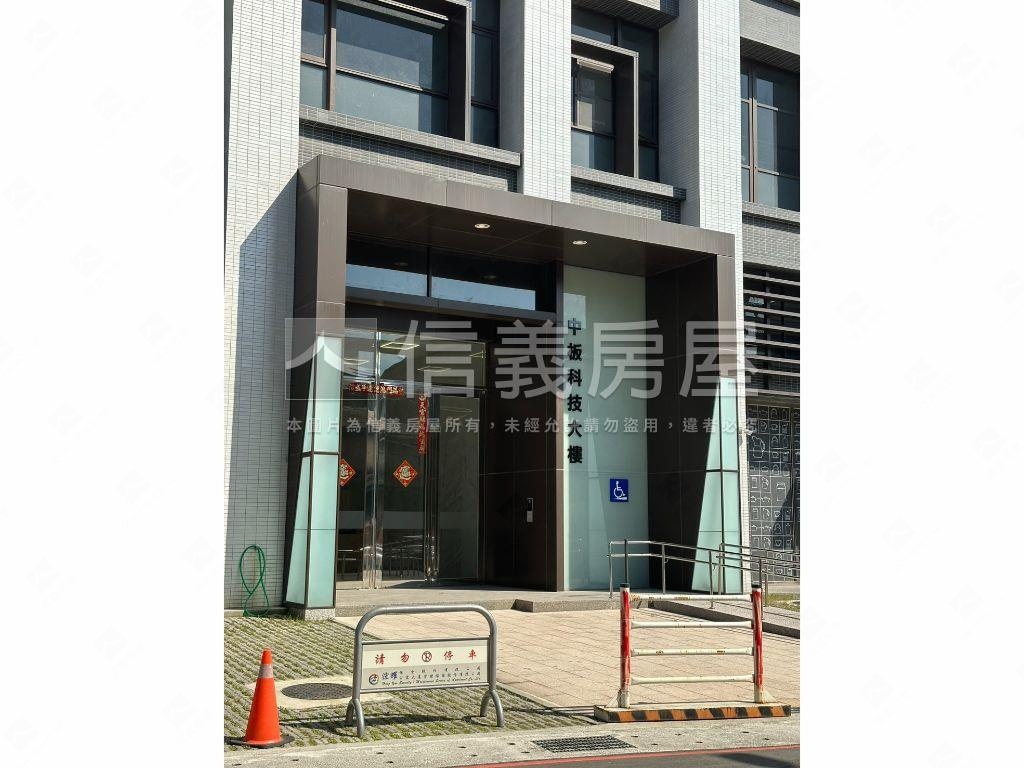 推薦★中原站全新廠辦Ｄ７房屋室內格局與周邊環境