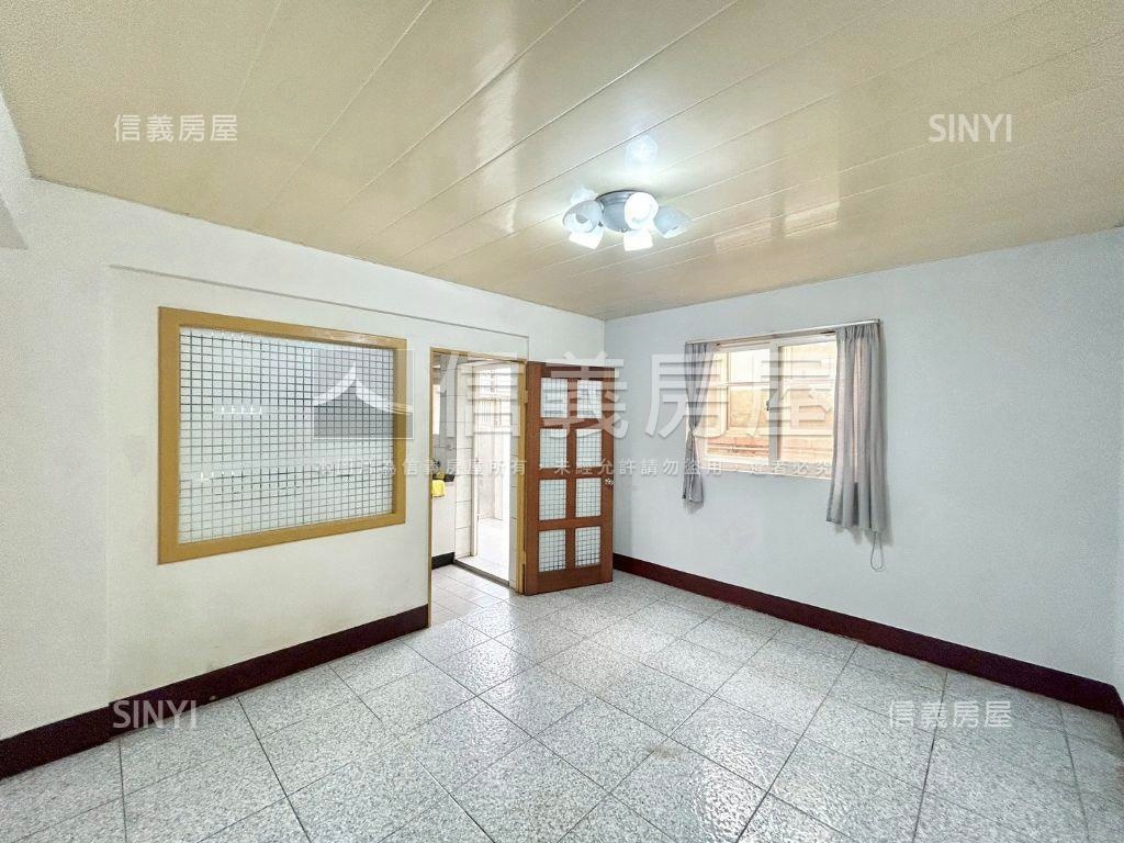 近國道頭份大地坪別墅透天房屋室內格局與周邊環境