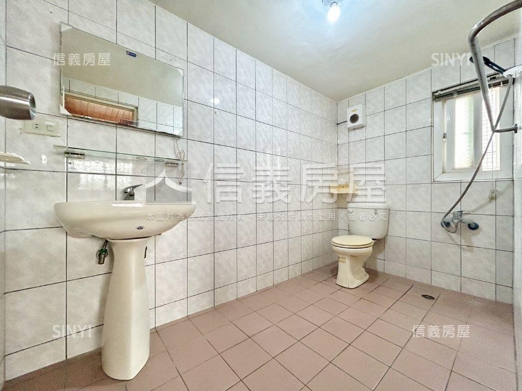 近國道頭份大地坪別墅透天房屋室內格局與周邊環境