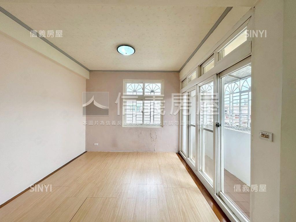 近國道頭份大地坪別墅透天房屋室內格局與周邊環境