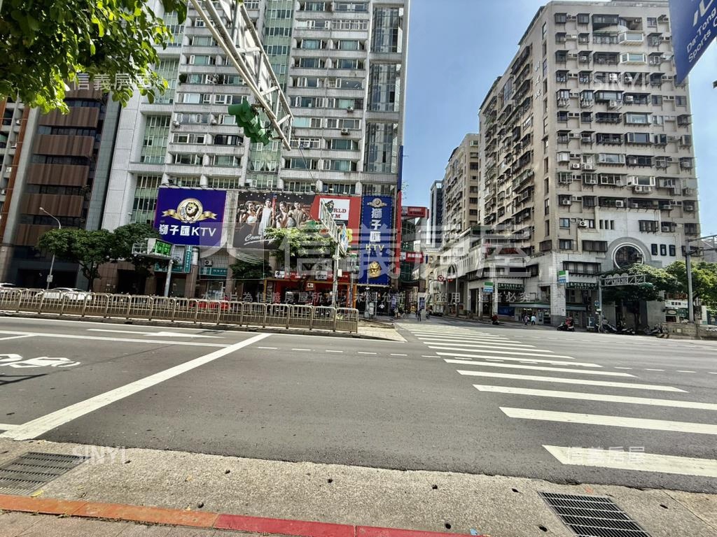 民權西路稀有黃金大店辦房屋室內格局與周邊環境