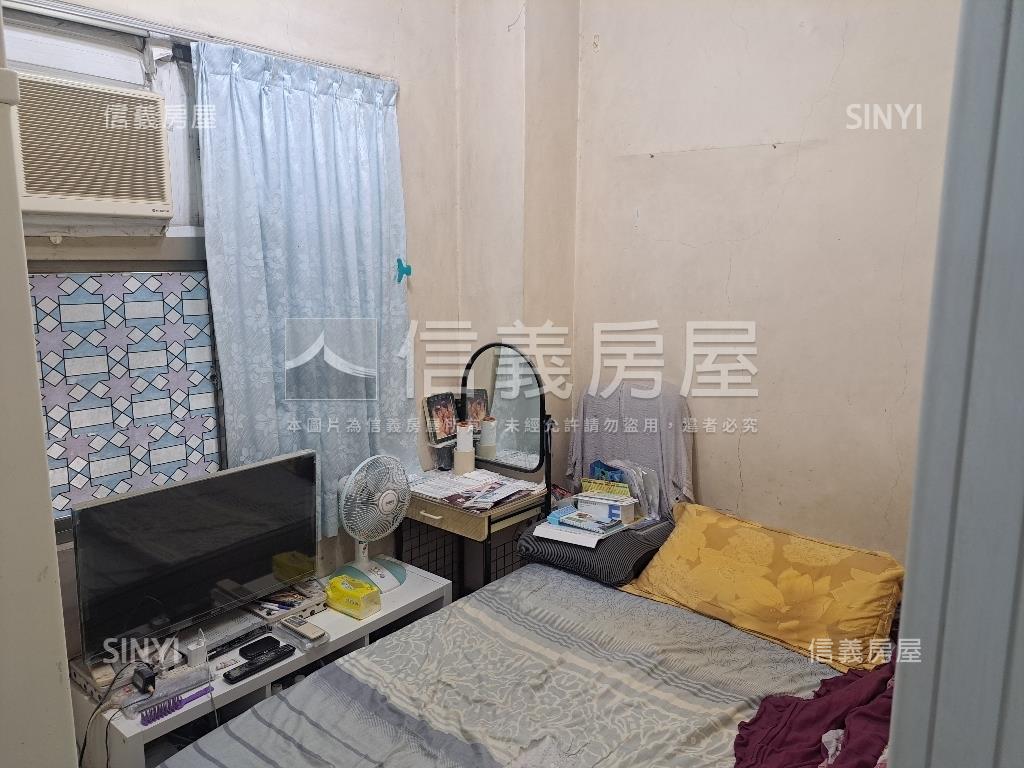 名揚四海電梯３房房屋室內格局與周邊環境