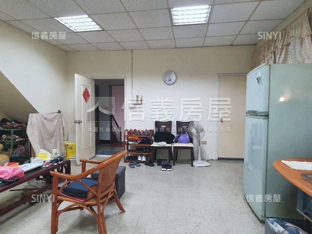 中山錦州三角窗店面半透天房屋室內格局與周邊環境