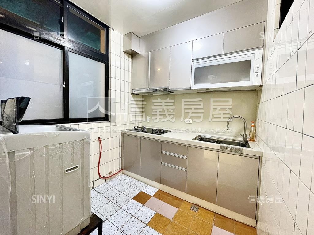 商三土地◆近捷運三房美寓房屋室內格局與周邊環境