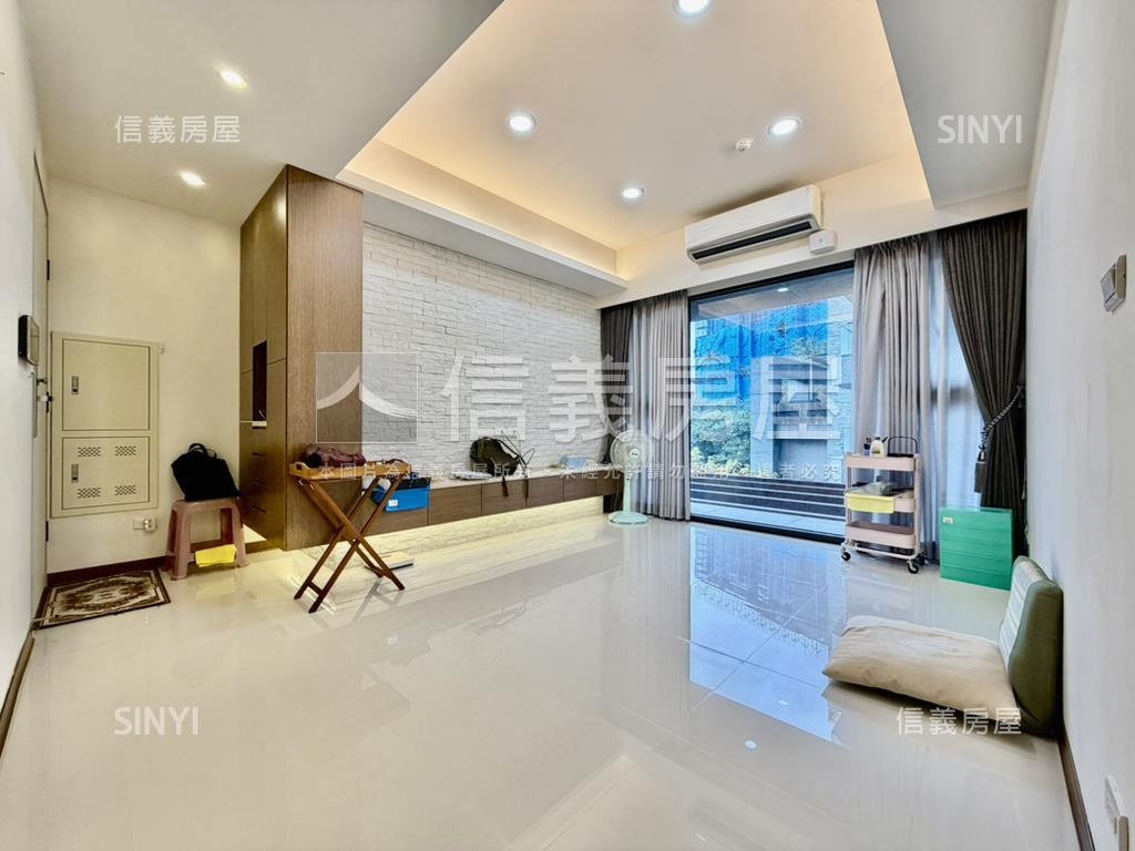 大露臺＊優質電梯邊間三房房屋室內格局與周邊環境