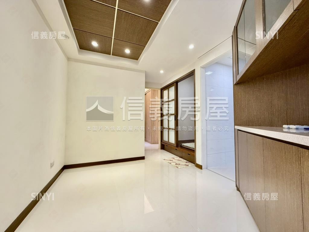 大露臺＊優質電梯邊間三房房屋室內格局與周邊環境