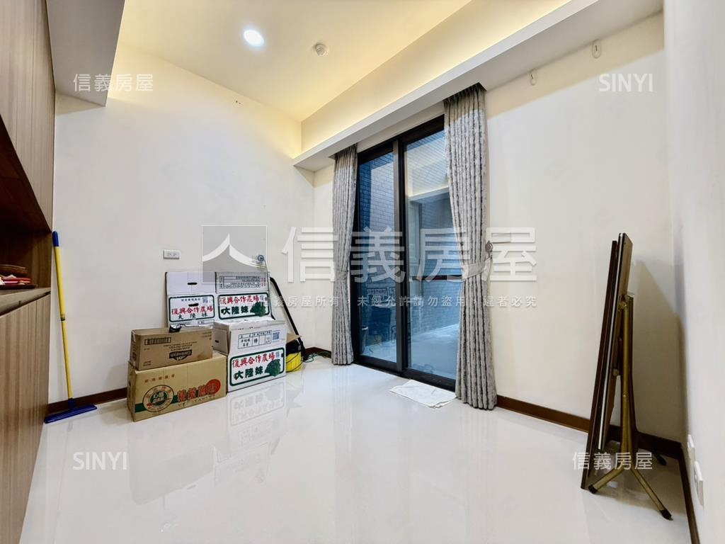 大露臺＊優質電梯邊間三房房屋室內格局與周邊環境