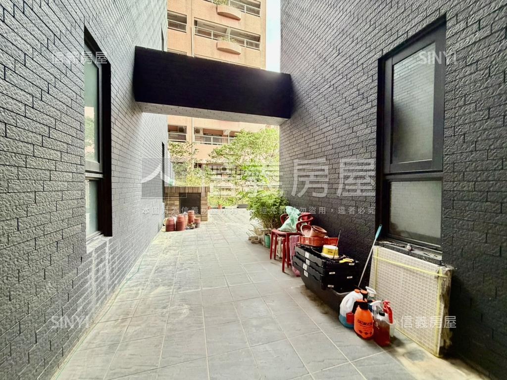 大露臺＊優質電梯邊間三房房屋室內格局與周邊環境