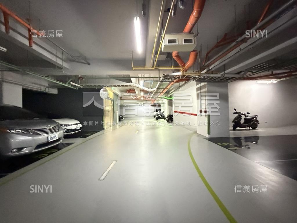 大露臺＊優質電梯邊間三房房屋室內格局與周邊環境