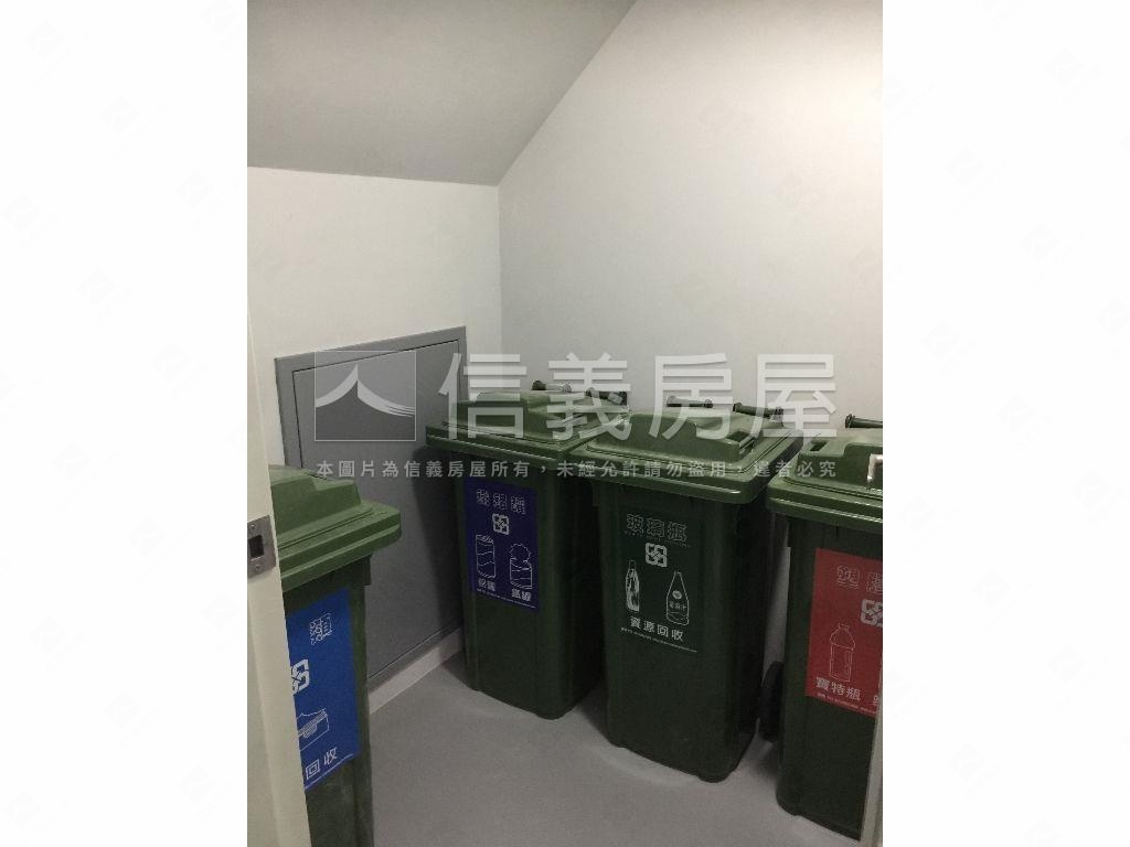 大露臺＊優質電梯邊間三房房屋室內格局與周邊環境