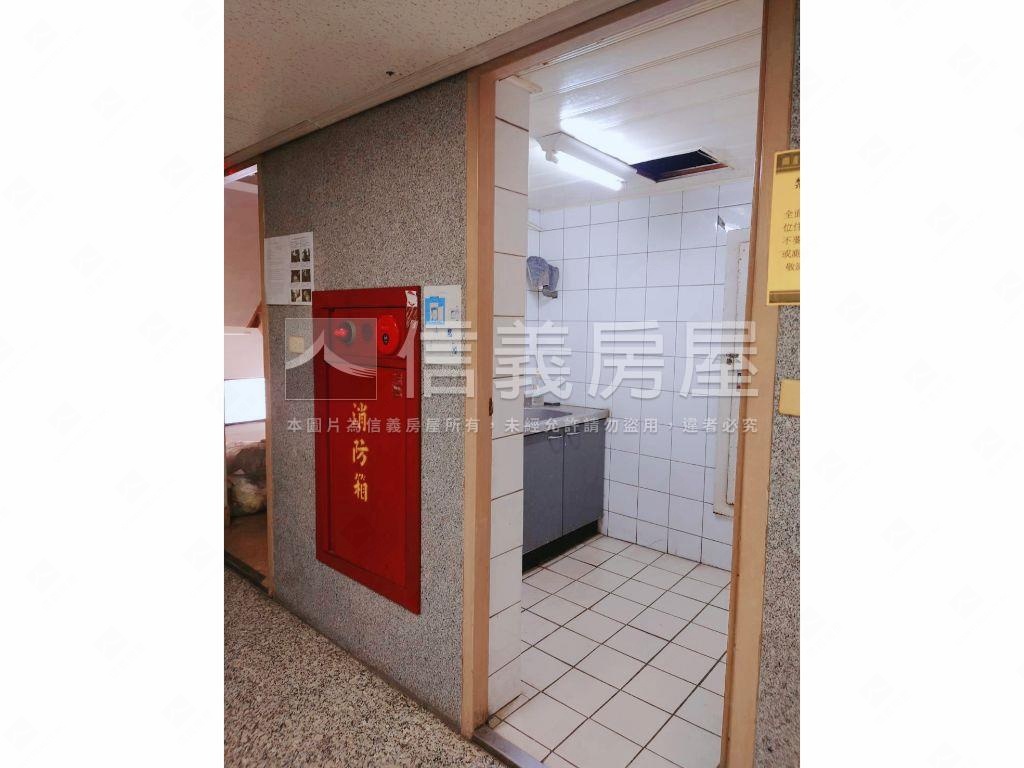 國產都心低總價高樓層商辦房屋室內格局與周邊環境