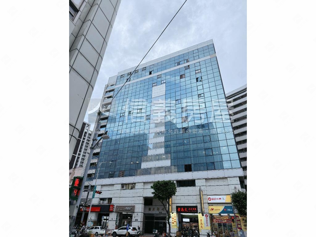 國產都心低總價高樓層商辦房屋室內格局與周邊環境