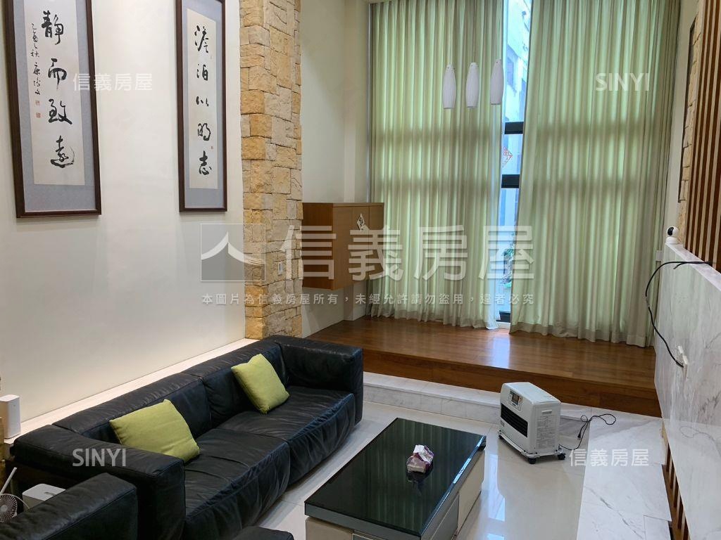 近遠百美透天房屋室內格局與周邊環境