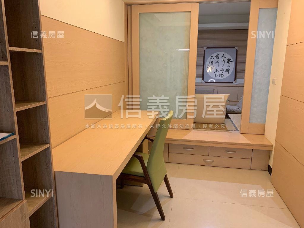近遠百美透天房屋室內格局與周邊環境