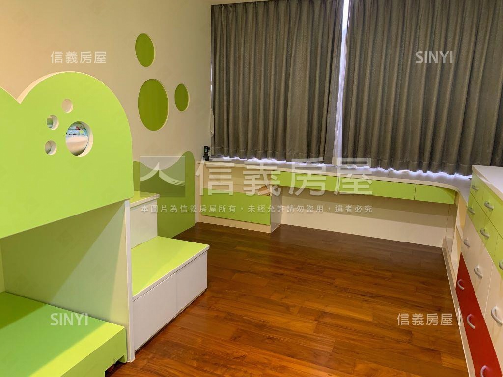 近遠百美透天房屋室內格局與周邊環境