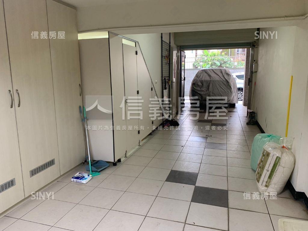 近遠百美透天房屋室內格局與周邊環境