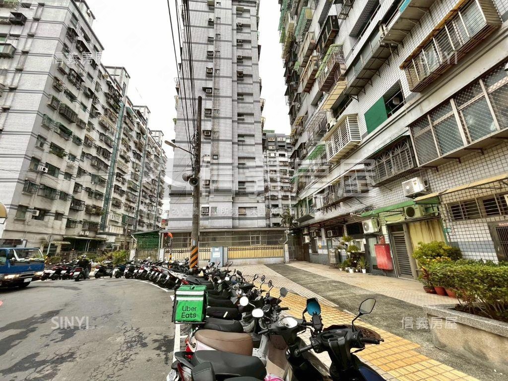 君臨高樓成家‧小資美宅房屋室內格局與周邊環境