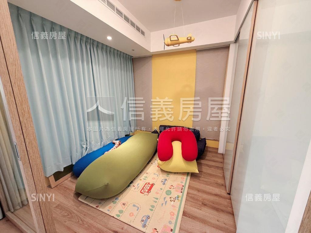 竹風１頂樓典裝露台戶房屋室內格局與周邊環境