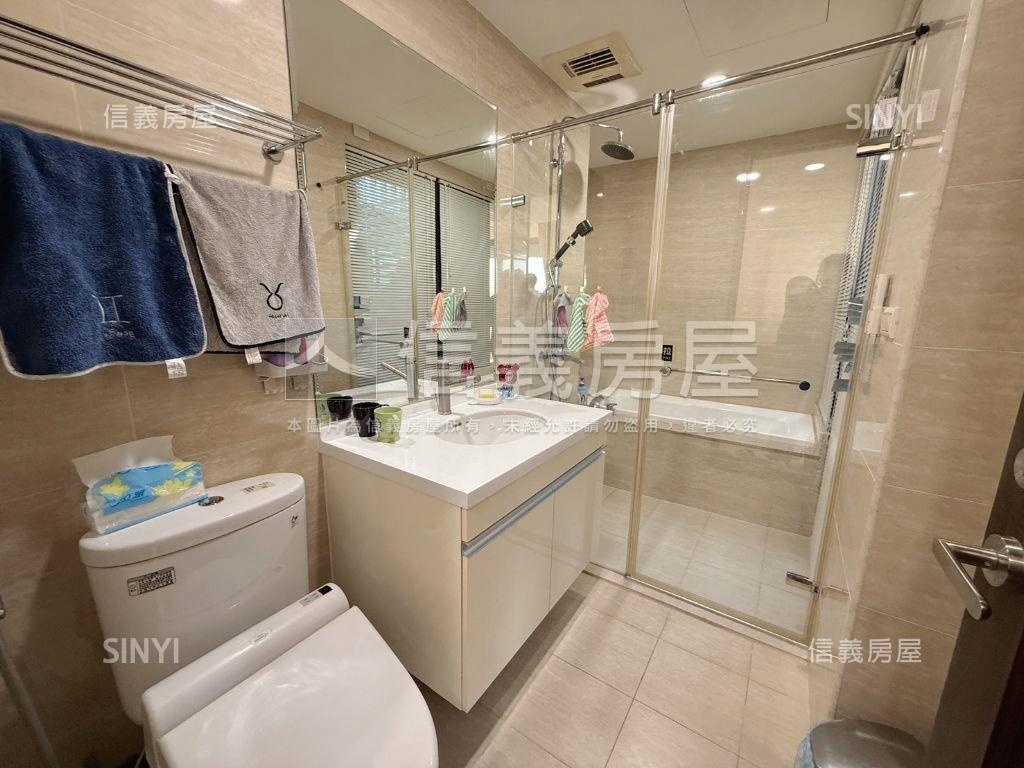 竹風１頂樓典裝露台戶房屋室內格局與周邊環境