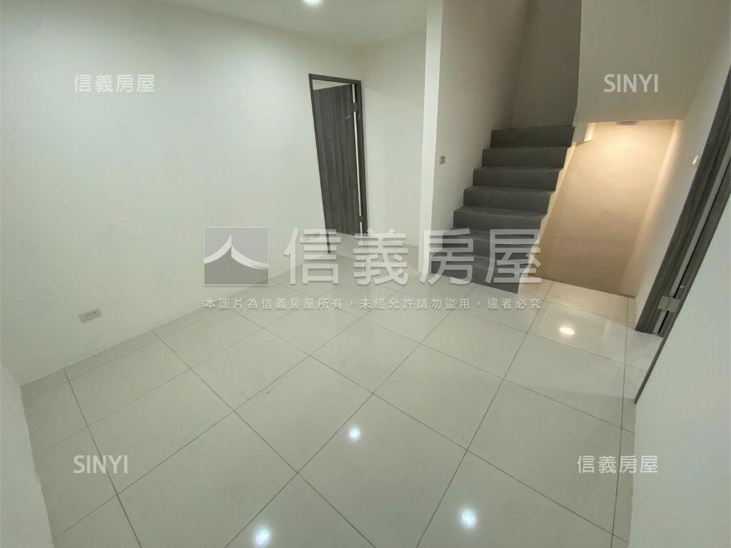 平鎮匠心美裝透天１房屋室內格局與周邊環境