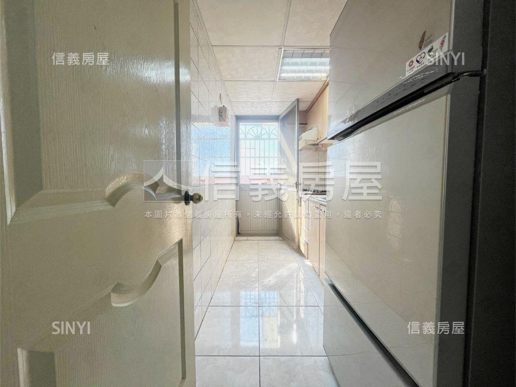 岡山雙子星高樓景觀美三房房屋室內格局與周邊環境