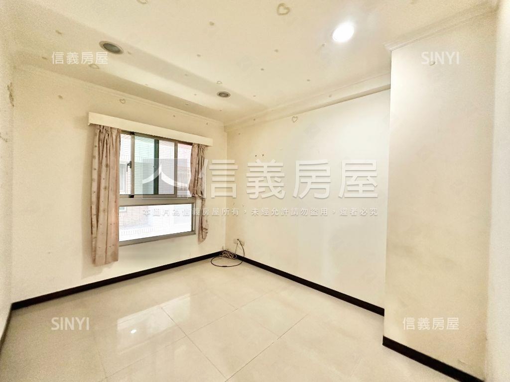 元氣大鎮邊間高樓採光佳房屋室內格局與周邊環境