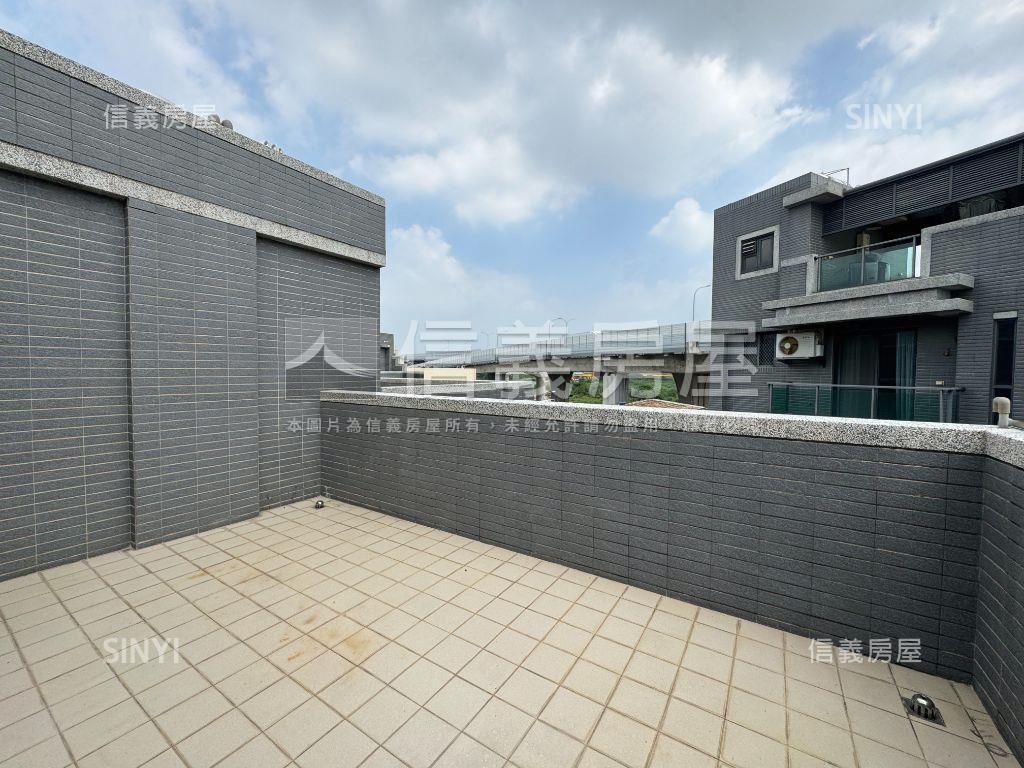 震後近大元國小美透店房屋室內格局與周邊環境