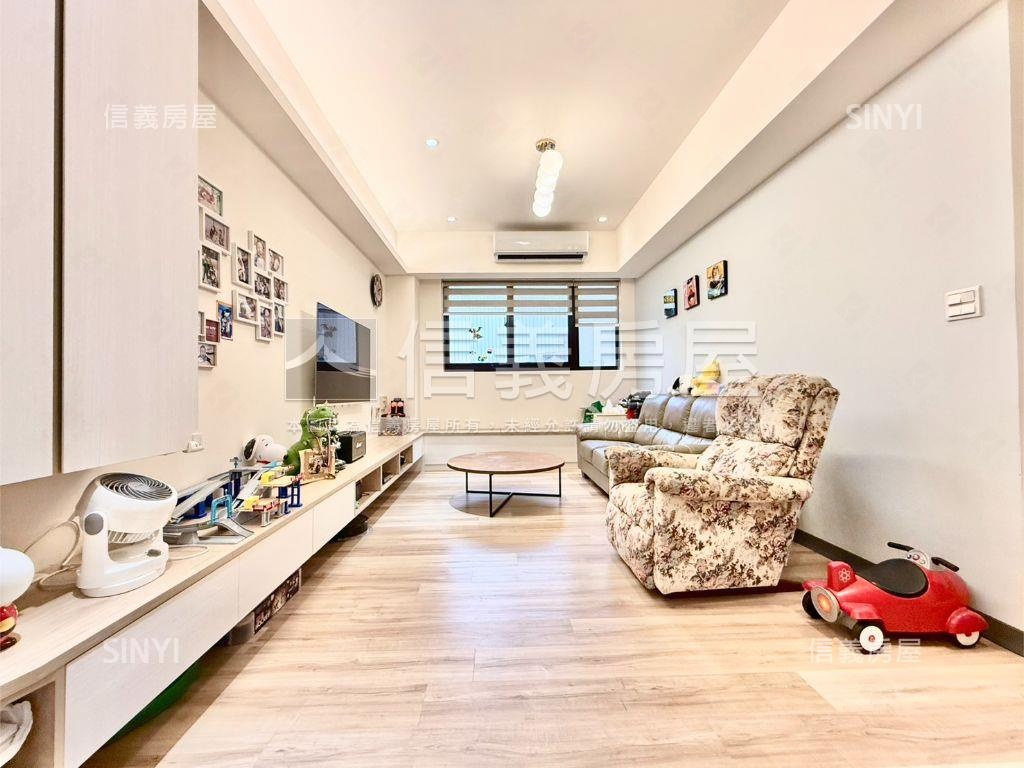 合雄Ｍ優美兩房車位房屋室內格局與周邊環境