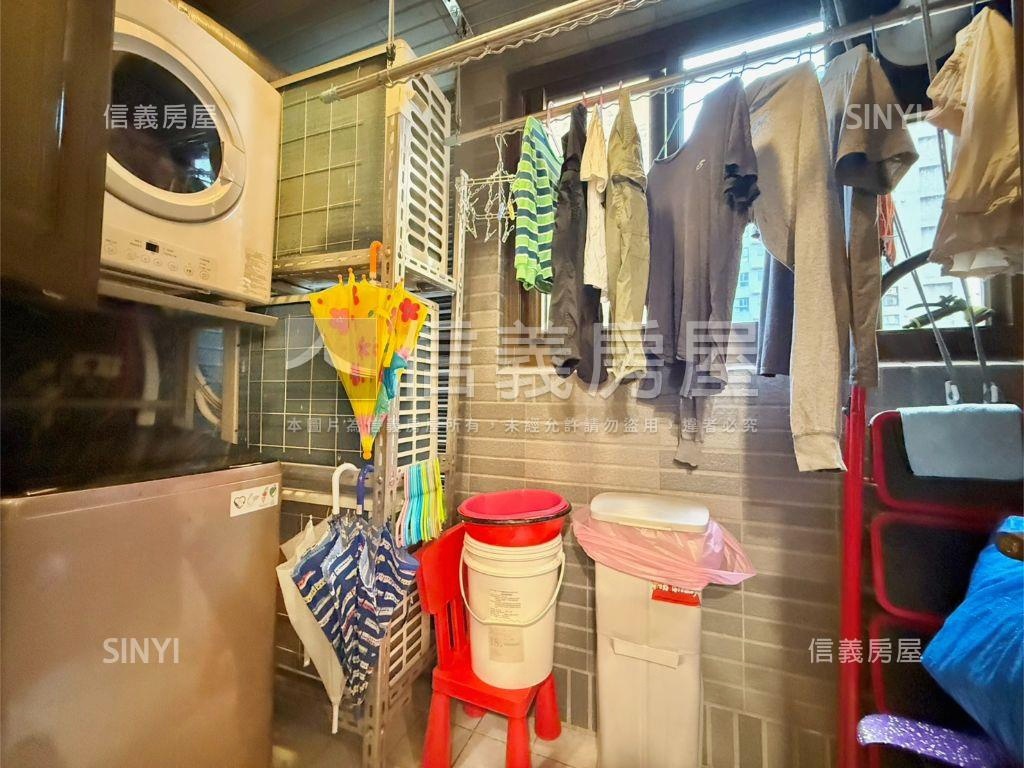 合雄Ｍ優美兩房車位房屋室內格局與周邊環境