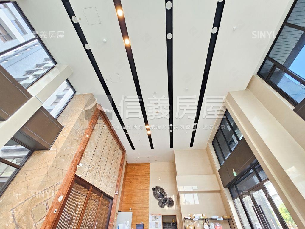 合雄Ｍ優美兩房車位房屋室內格局與周邊環境