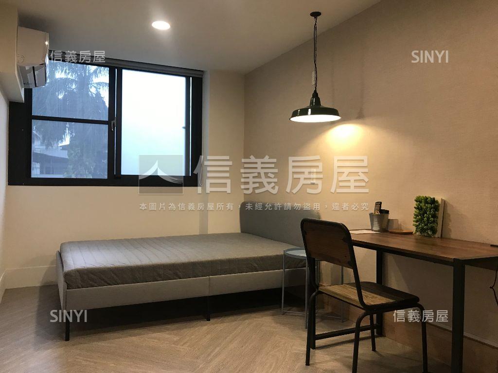 正！一中街三店面附１６套房屋室內格局與周邊環境