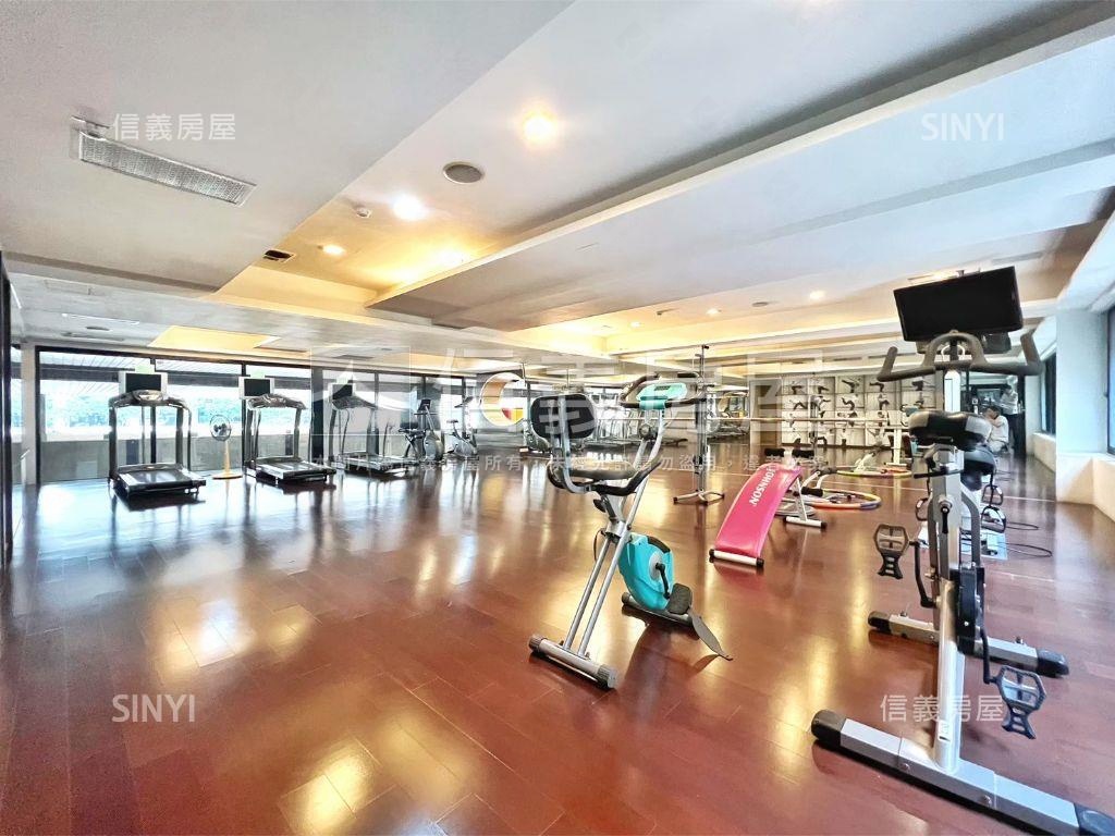 美術館精美套房房屋室內格局與周邊環境