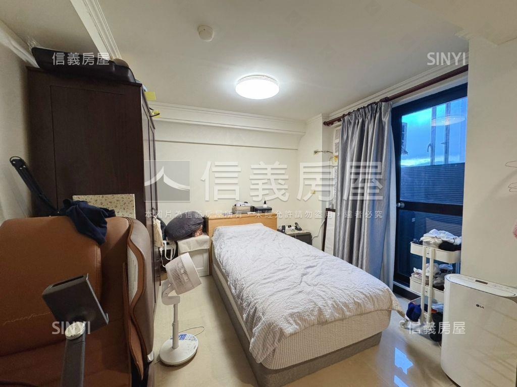 ⭐日月光三房美屋＋車位⭐房屋室內格局與周邊環境