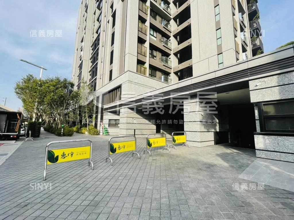 惠宇碧柳高樓美景盡收眼底房屋室內格局與周邊環境