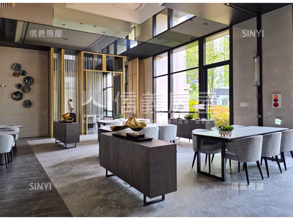 富宇擎天帝王視野戶雙車位房屋室內格局與周邊環境