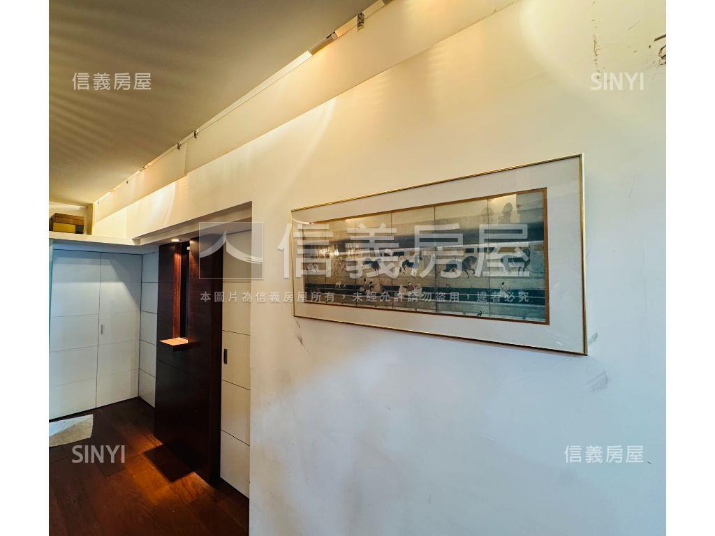 森林公園景觀美宅房屋室內格局與周邊環境