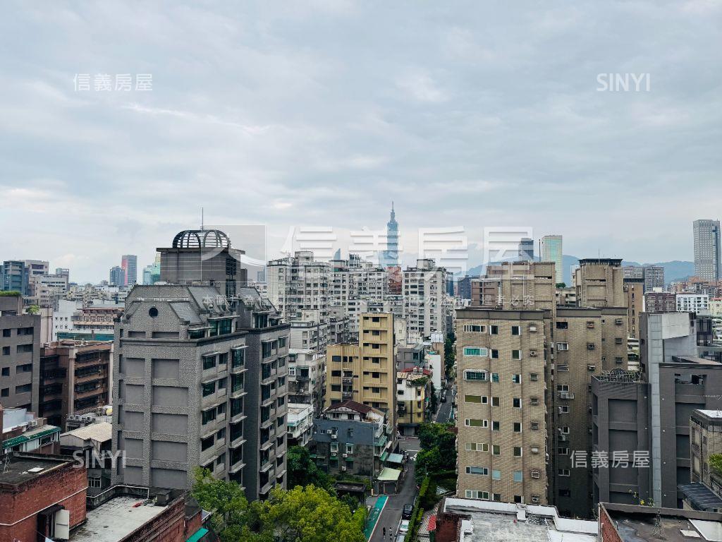 森林公園景觀美宅房屋室內格局與周邊環境