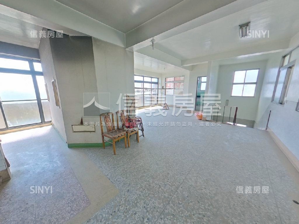 金馬路大面寬透天Ａ房屋室內格局與周邊環境
