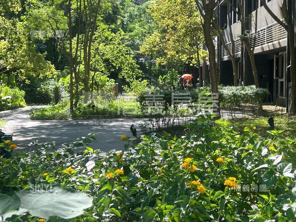 陽光ＰＡＲＫ邊間金店面房屋室內格局與周邊環境