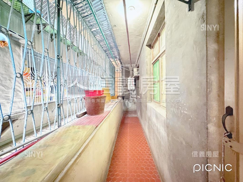 新板特區低樓層美寓．旺房屋室內格局與周邊環境