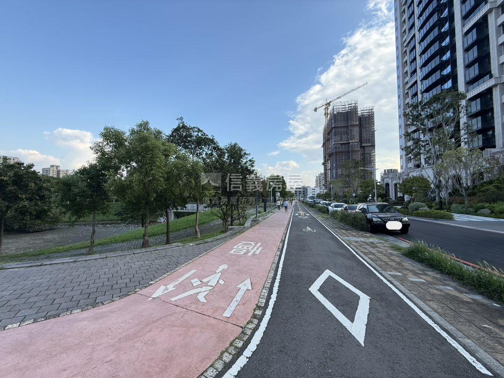Ａ５磐興寬境３房雙車位房屋室內格局與周邊環境