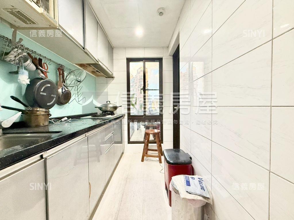 經典★台北爵士４房車位房屋室內格局與周邊環境