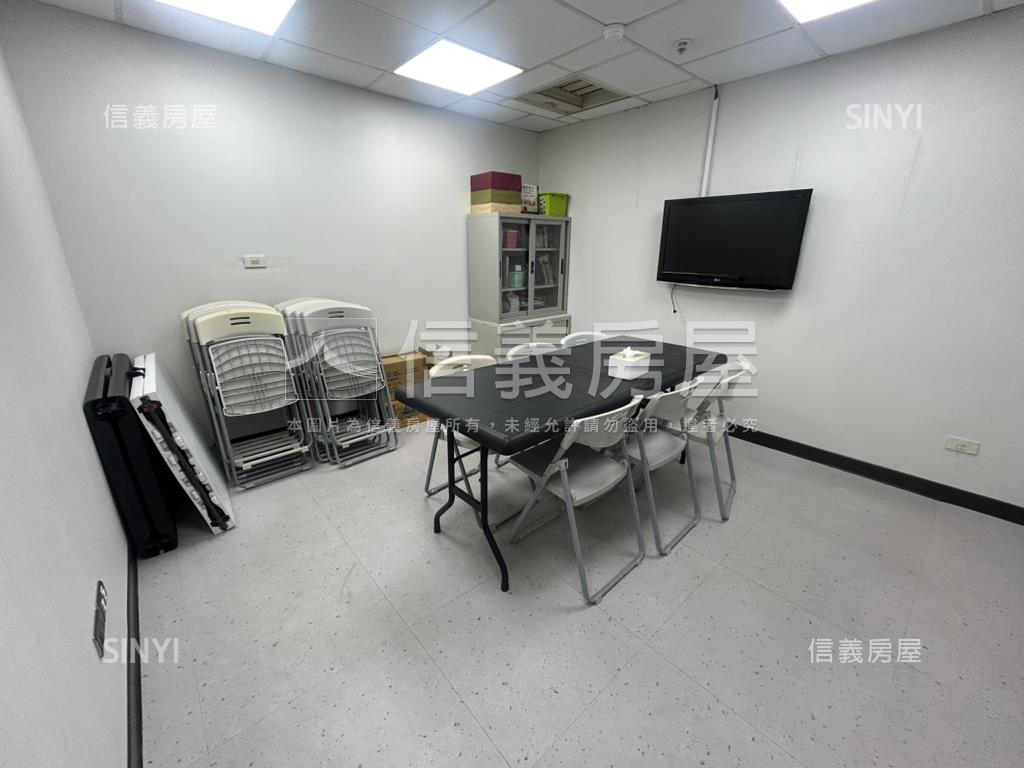 ★信義雲頂辦公★２房屋室內格局與周邊環境