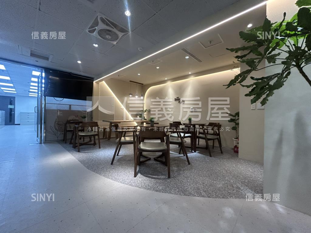 ★信義雲頂辦公★２房屋室內格局與周邊環境
