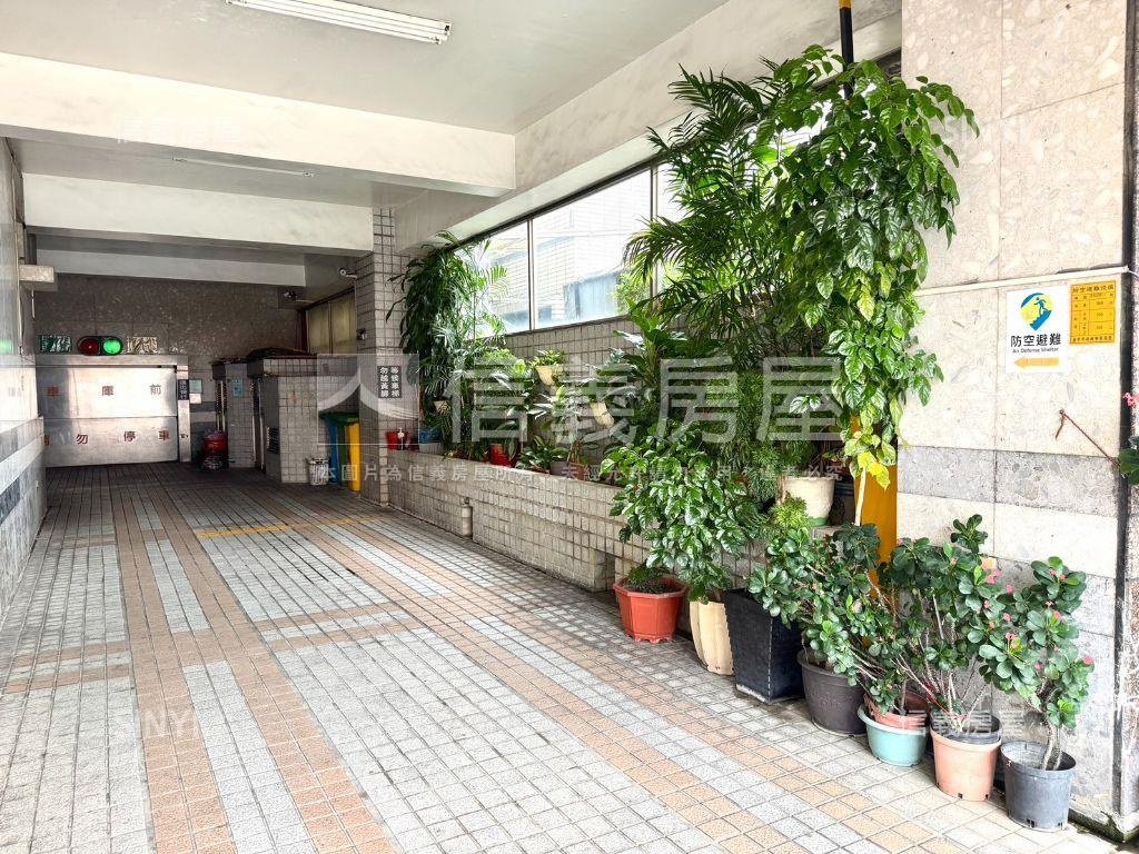 近中醫高樓戶永興盛世３房房屋室內格局與周邊環境
