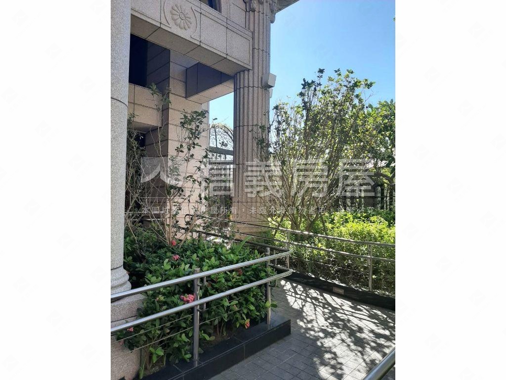 帝品苑時尚大四房房屋室內格局與周邊環境