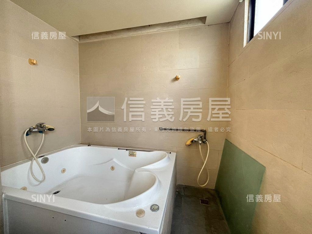 景觀★電梯樓中樓自由發揮房屋室內格局與周邊環境