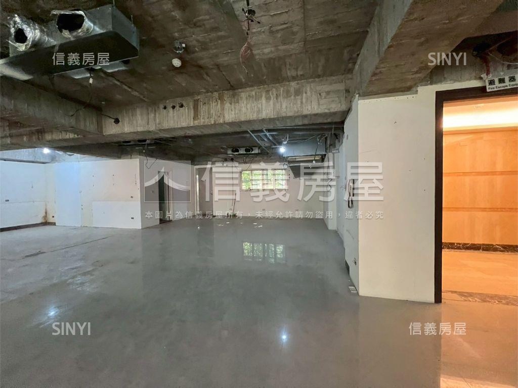 新竹市中心商二地整棟辦公房屋室內格局與周邊環境